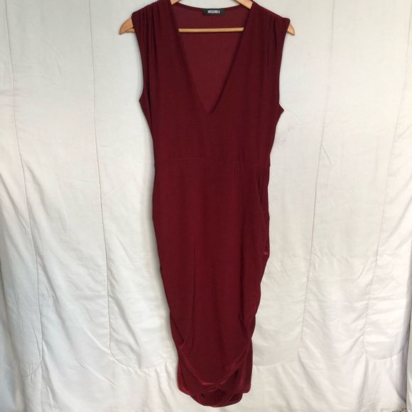 MISSGUIDED Wine Colored Ruched Midi Dress - Picture 2 of 8